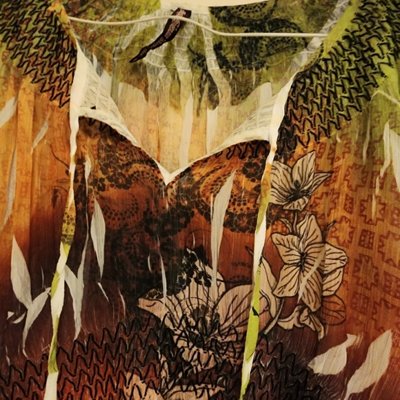 Sheer bohemian style tunic - Picture 3 of 5